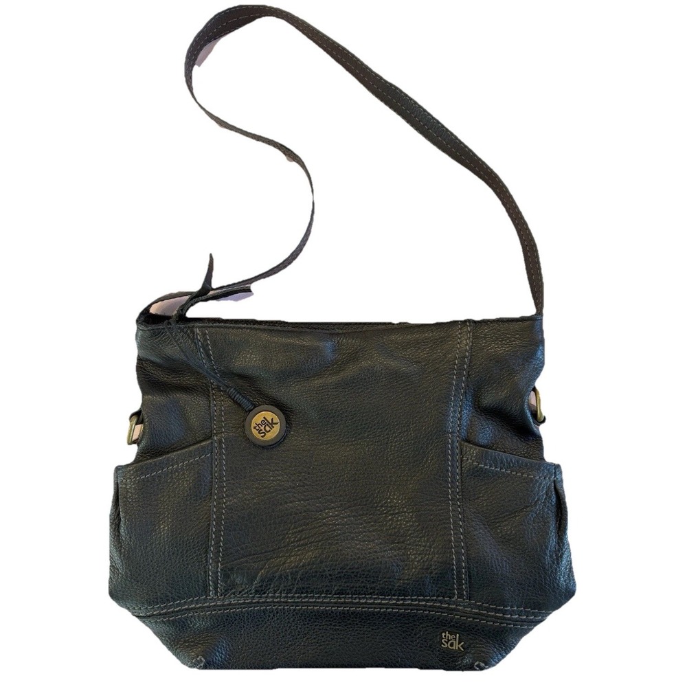 Y2K The Sak Woman's Blk Leather Shoulder Bag  Early 2000s Logo Charm  Boho Purse